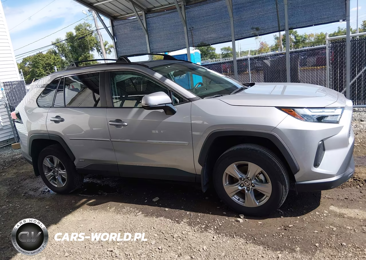 2024 Toyota Rav4 Hybrid Xle VIN:2T3RWRFVXRW193540 - 13