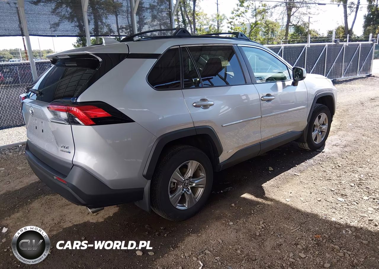 2024 Toyota Rav4 Hybrid Xle VIN:2T3RWRFVXRW193540 - 4
