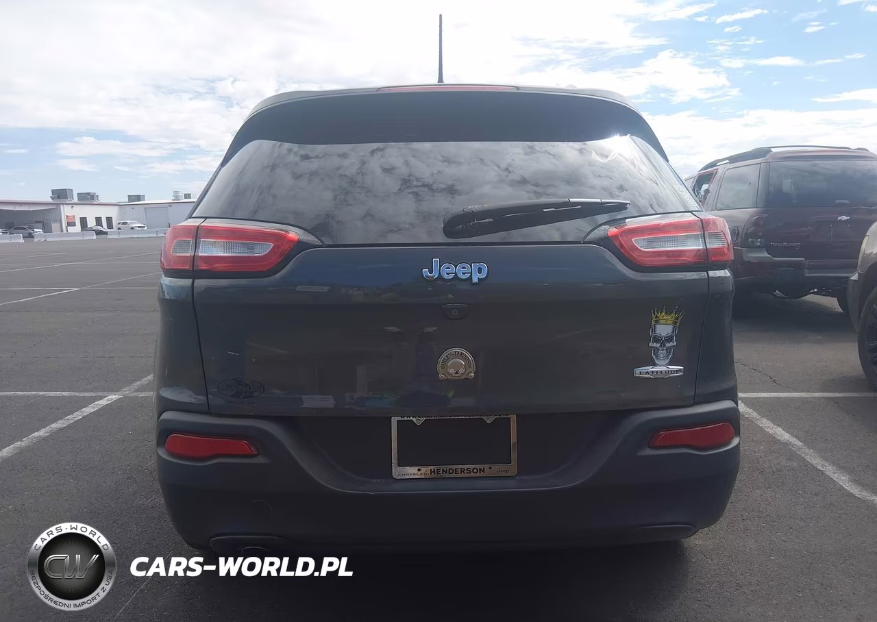 2018 Jeep Cherokee Latitude Plus Fwd VIN:1C4PJLLB7JD561817 - 16