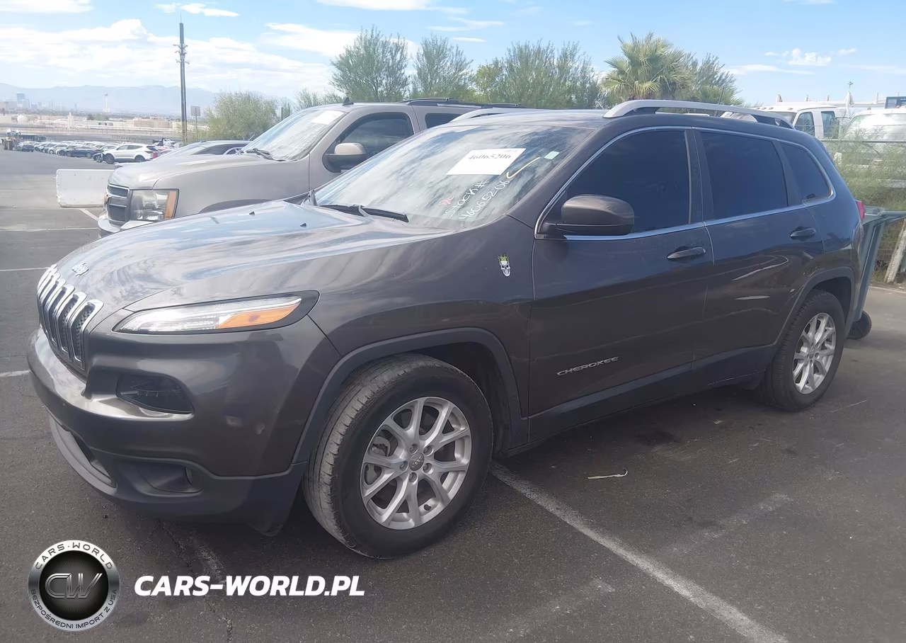 2018 Jeep Cherokee Latitude Plus Fwd VIN:1C4PJLLB7JD561817 - 2