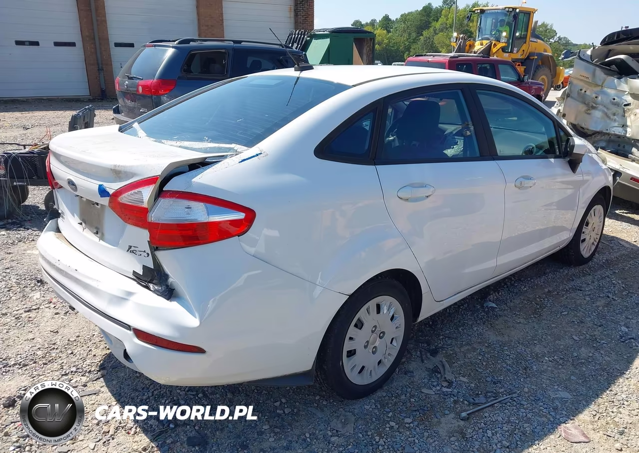 2015 Ford Fiesta S VIN:3FADP4AJ7FM140845 - 4