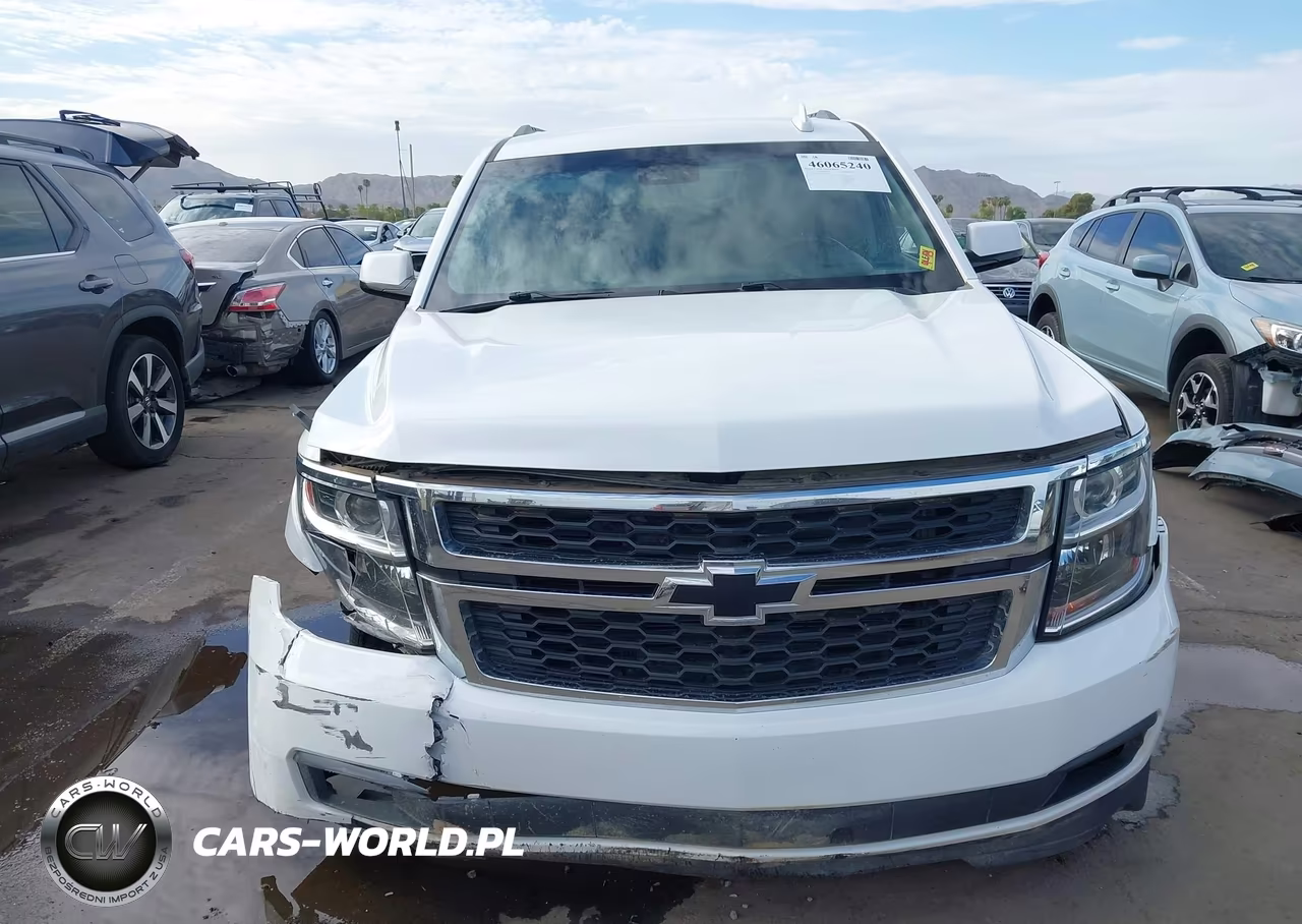 2017 Chevrolet Suburban Ls VIN:1GNSCGKC3HR352813 - 12