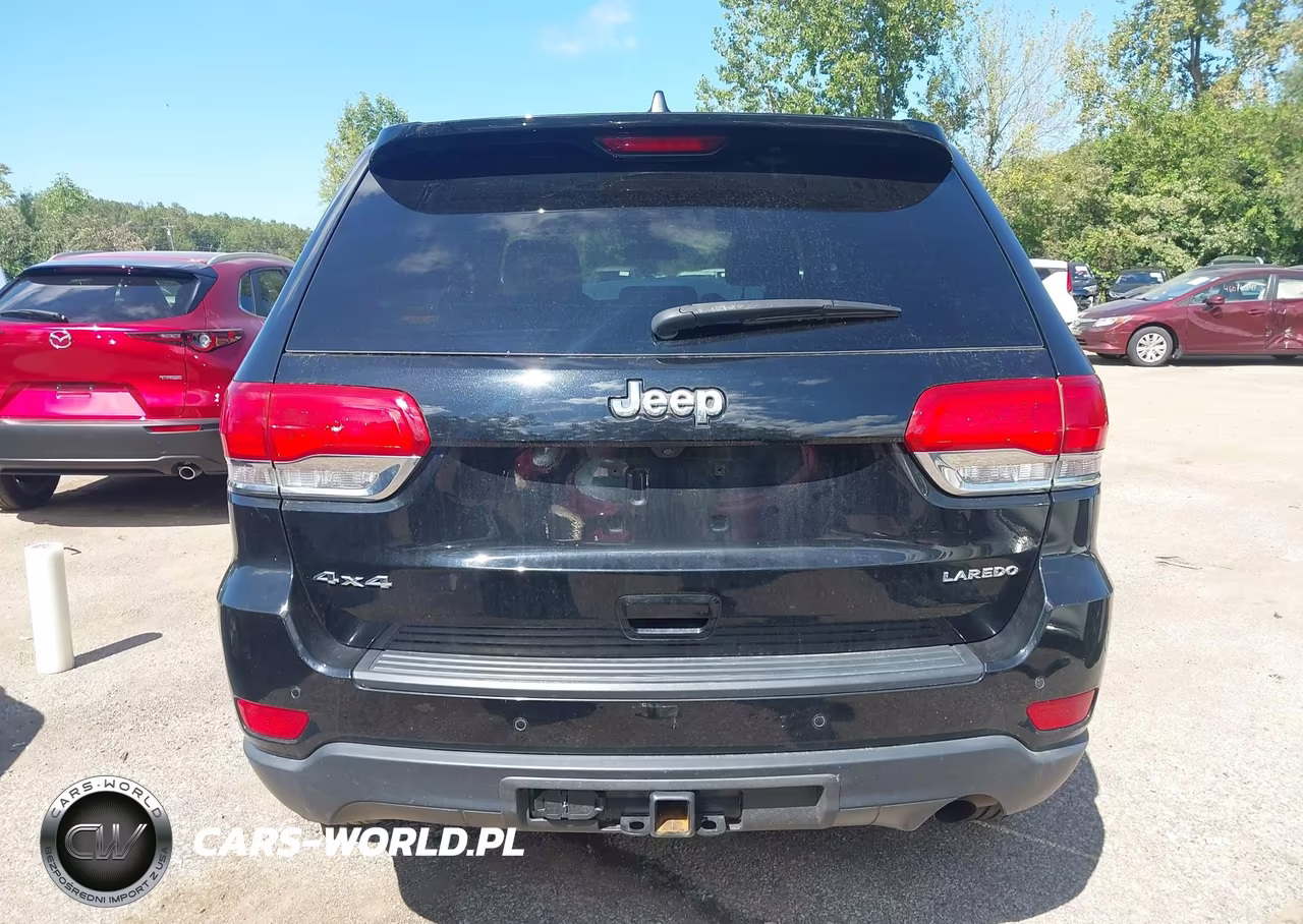 2018 Jeep Grand Cherokee Laredo E 4X4 VIN:1C4RJFAG6JC297956 - 17