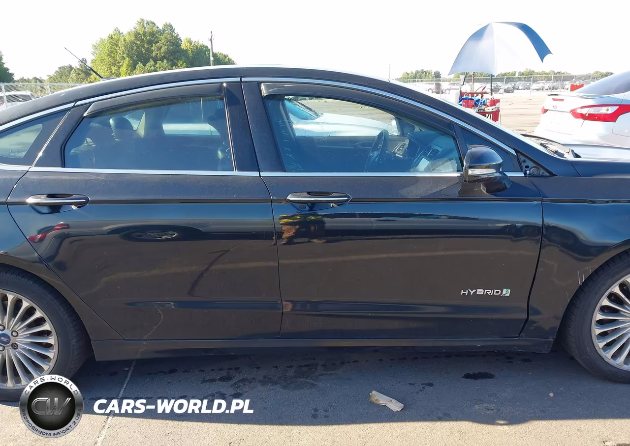 2014 Ford Fusion Hybrid Titanium VIN:3FA6P0RU9ER126169 - 13