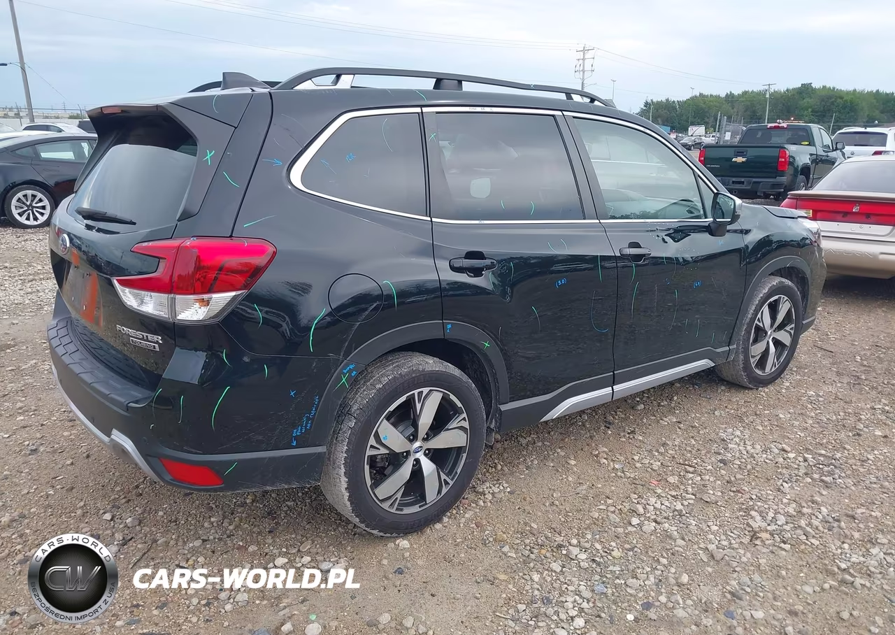 2021 Subaru Forester Touring VIN:JF2SKAXC8MH495470 - 4