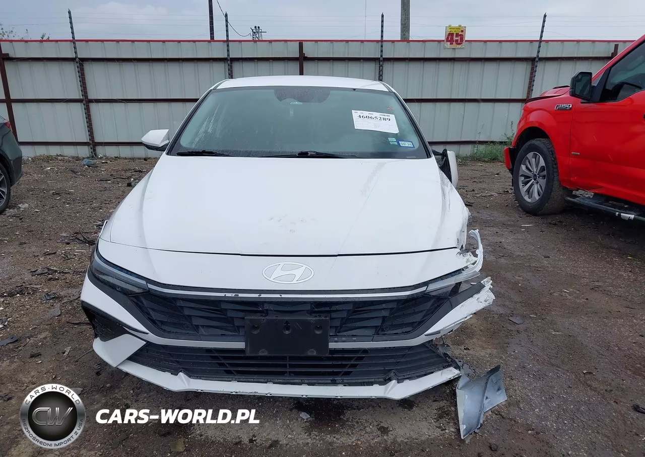 2024 Hyundai Elantra Sel VIN:KMHLM4DGXRU642453 - 12