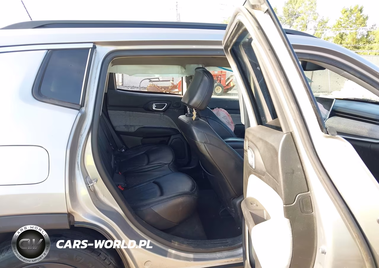 2022 Jeep Compass Latitude Lux 4X4 VIN:3C4NJDFB4NT117528 - 8
