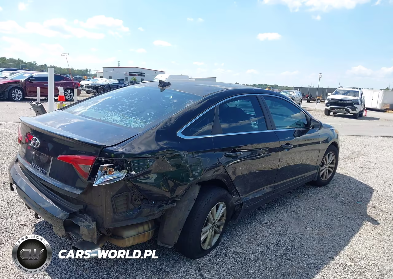 2015 Hyundai Sonata Se VIN:5NPE24AF5FH172594 - 4
