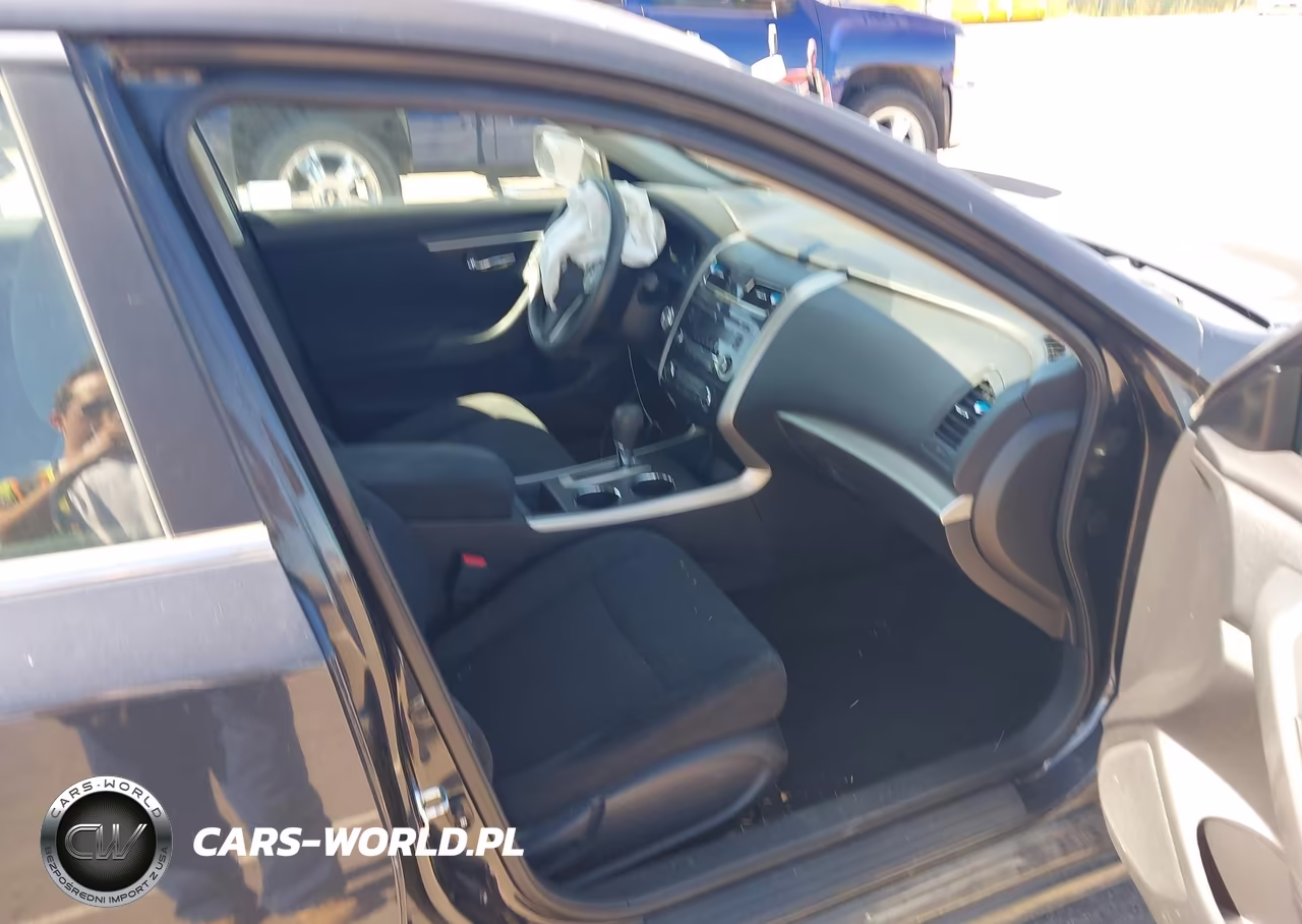 2015 Nissan Altima 2.5 S VIN:1N4AL3AP9FC178303 - 5