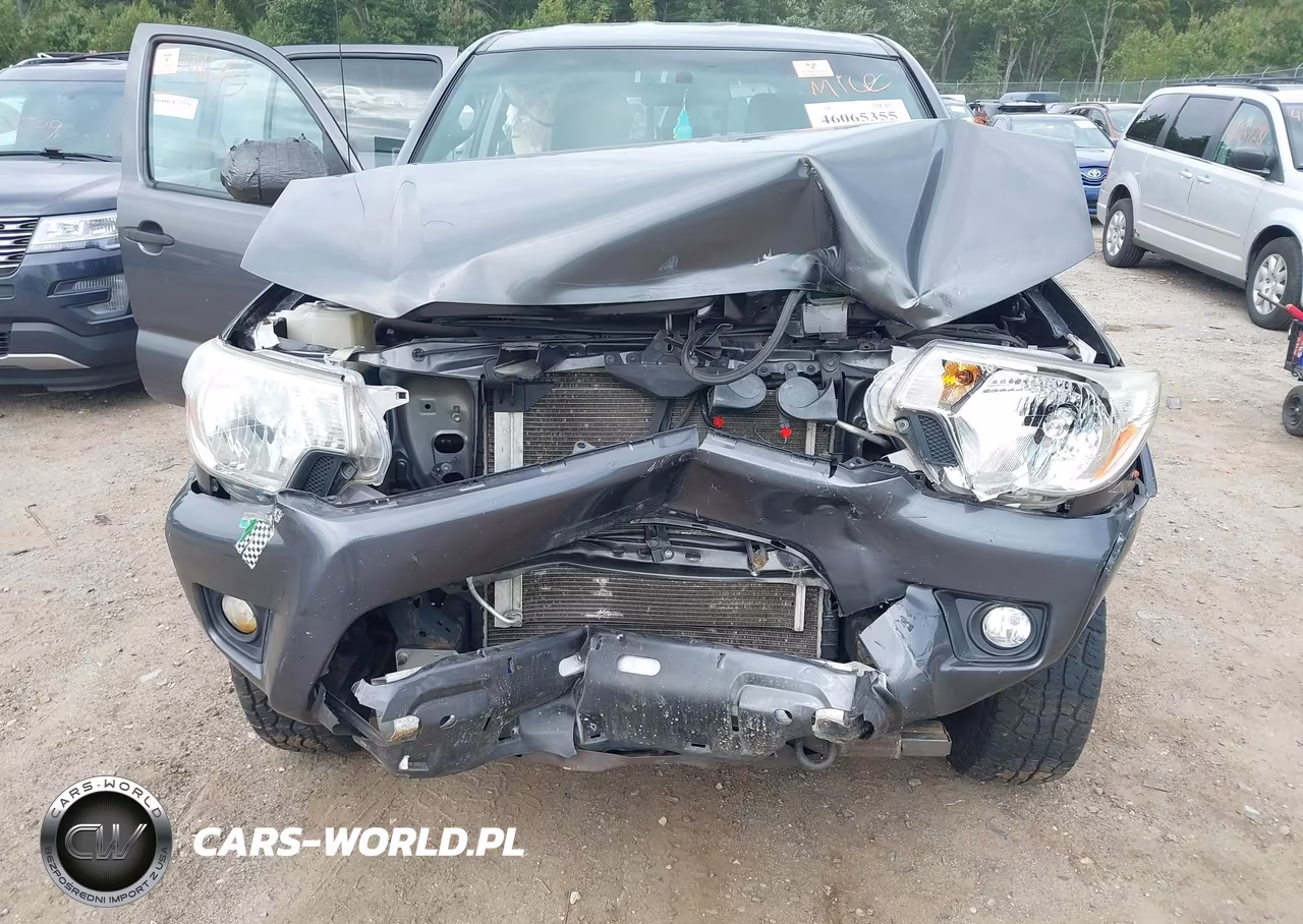 2015 Toyota Tacoma Base V6 VIN:3TMLU4EN3FM203676 - 6