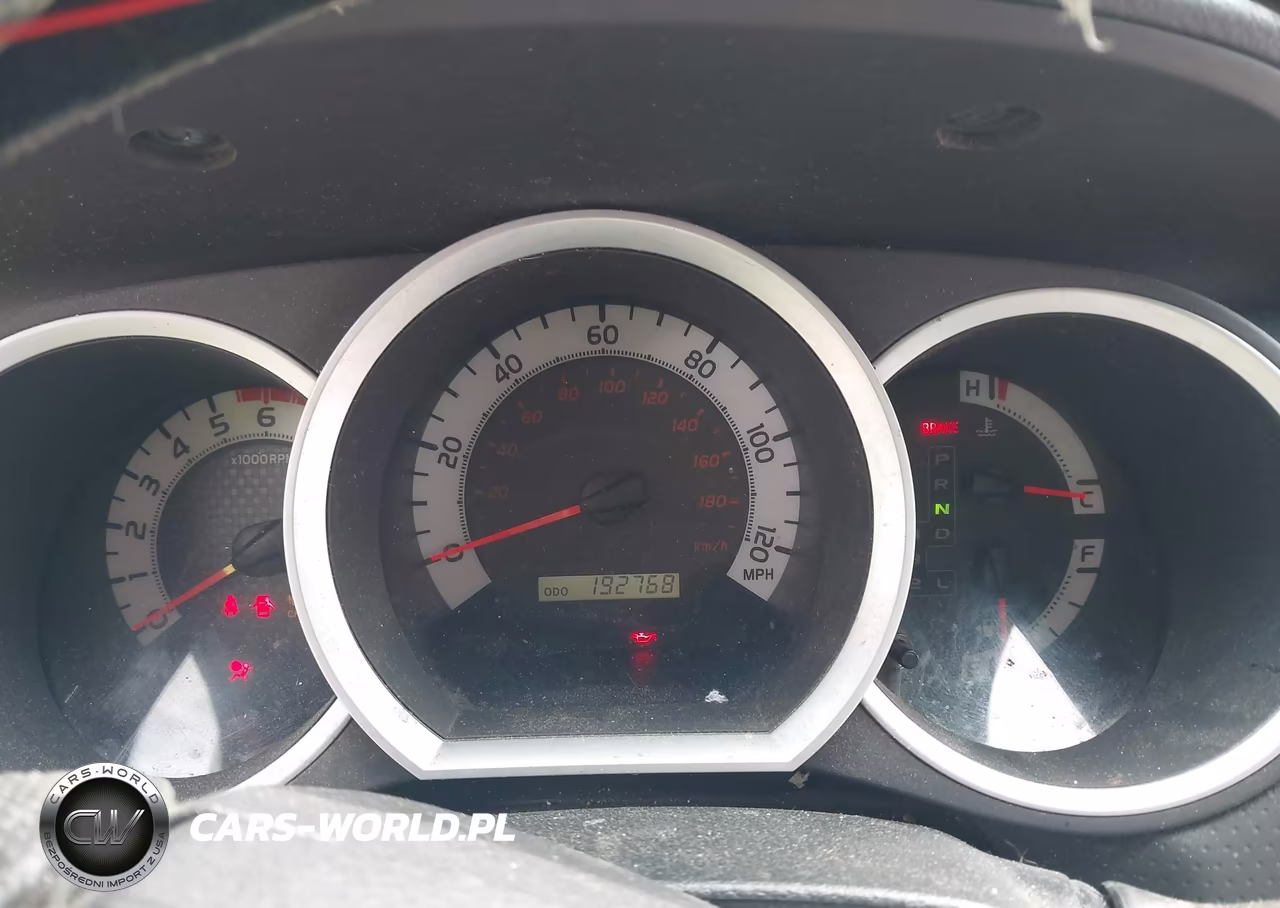 2015 Toyota Tacoma Base V6 VIN:3TMLU4EN3FM203676 - 7