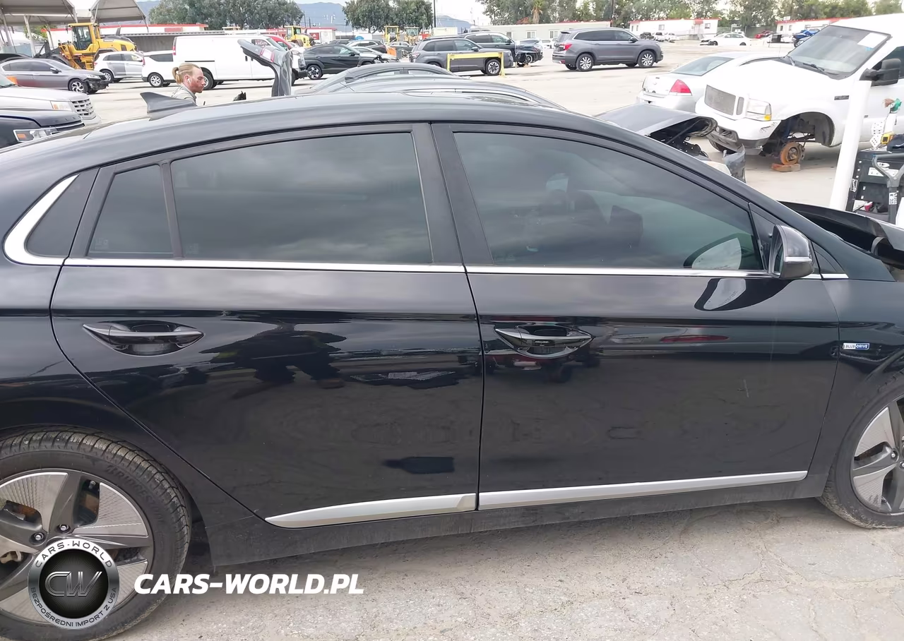 2020 Hyundai Ioniq Hybrid Sel VIN:KMHC85LC2LU232682 - 13