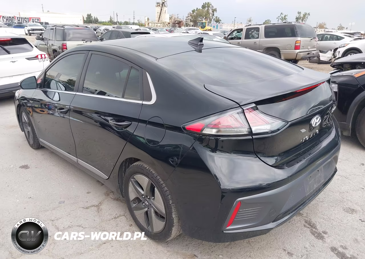 2020 Hyundai Ioniq Hybrid Sel VIN:KMHC85LC2LU232682 - 3