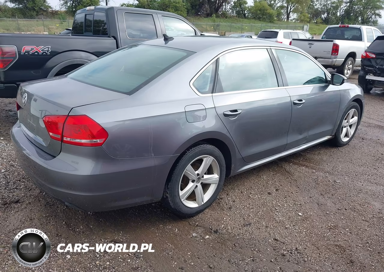 2012 Volkswagen Passat 2.5L Se VIN:1VWBH7A30CC106368 - 4