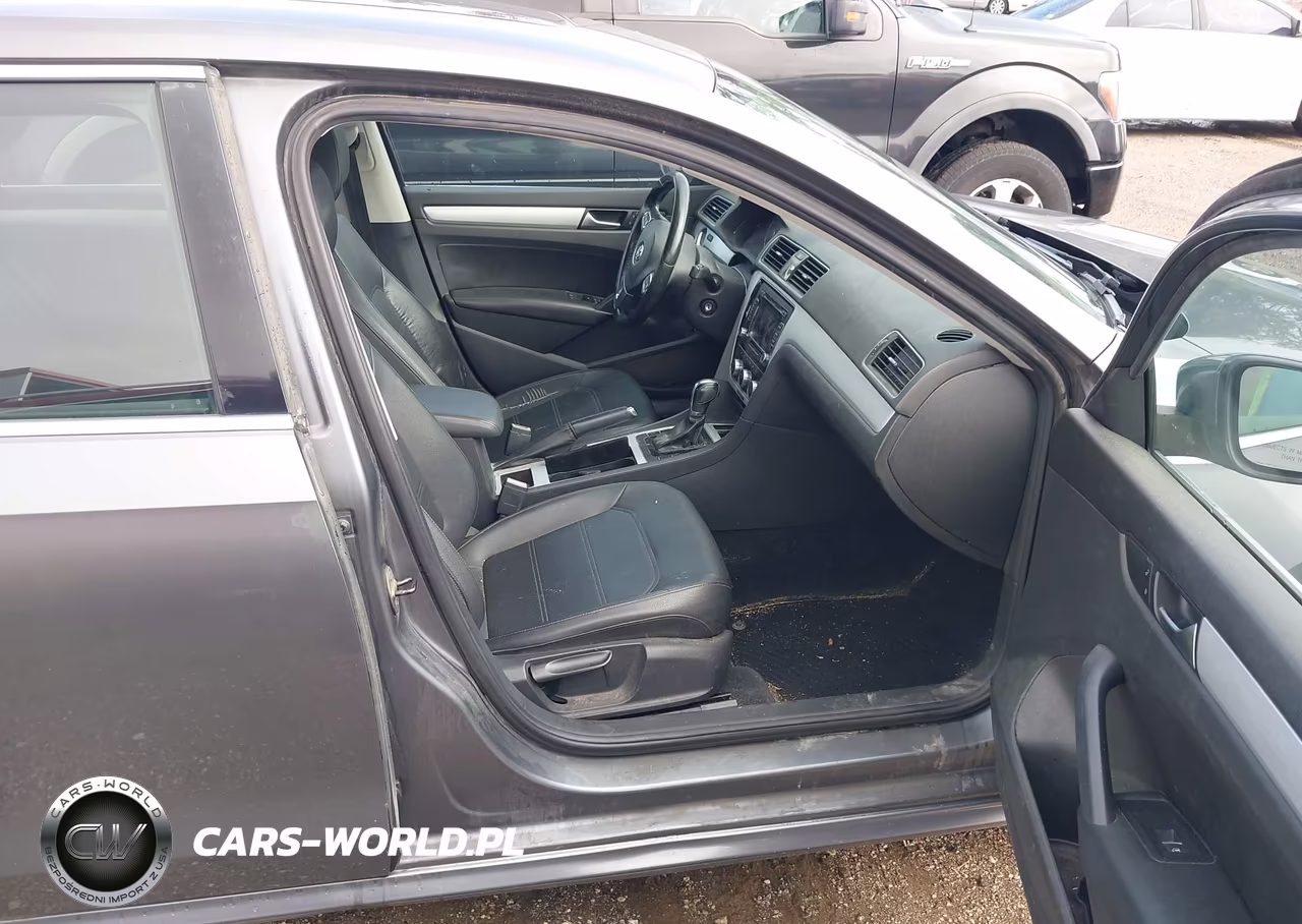 2012 Volkswagen Passat 2.5L Se VIN:1VWBH7A30CC106368 - 5