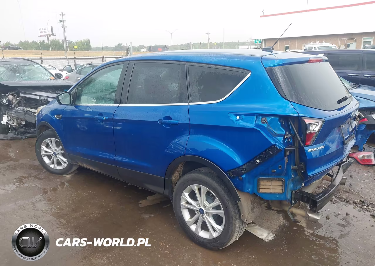 2017 Ford Escape Se VIN:1FMCU0G92HUC65802 - 15