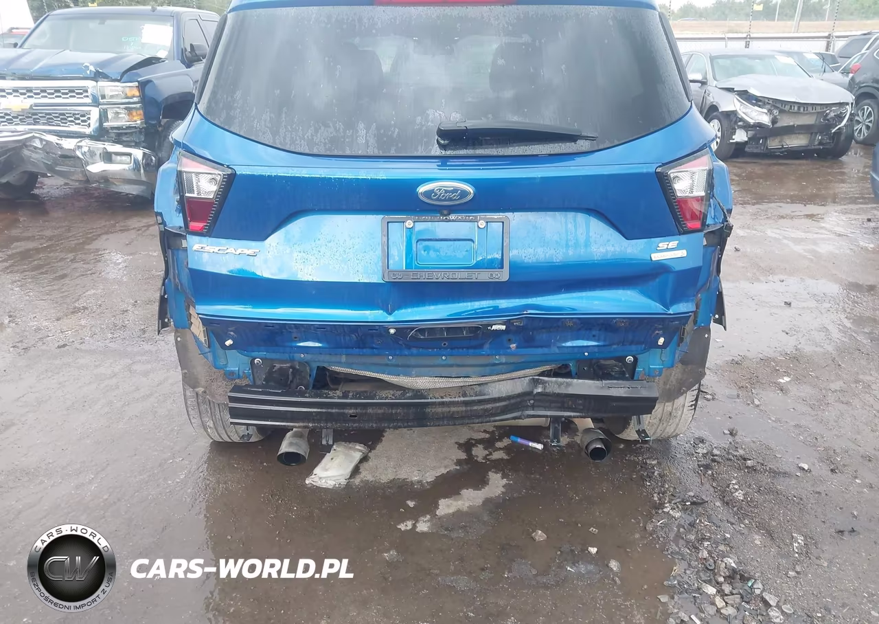 2017 Ford Escape Se VIN:1FMCU0G92HUC65802 - 6