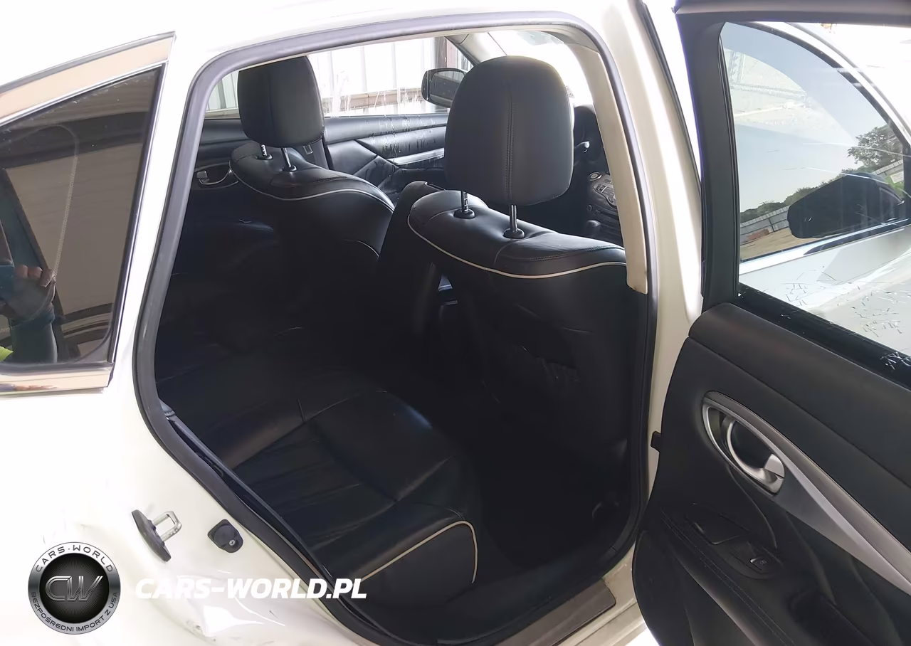 2019 Infiniti Q70 3.7 Luxe VIN:JN1BY1AP8KM500165 - 8