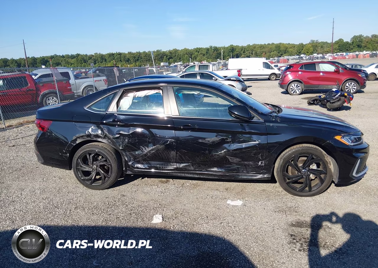2025 Volkswagen Jetta 1.5T Se VIN:3VWEX7BU3SM035753 - 13