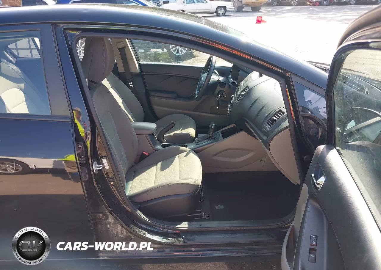 2016 Kia Forte Lx VIN:KNAFK4A63G5555226 - 5