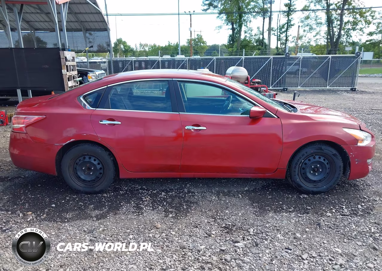 2013 Nissan Altima 2.5 S VIN:1N4AL3AP6DN520503 - 13