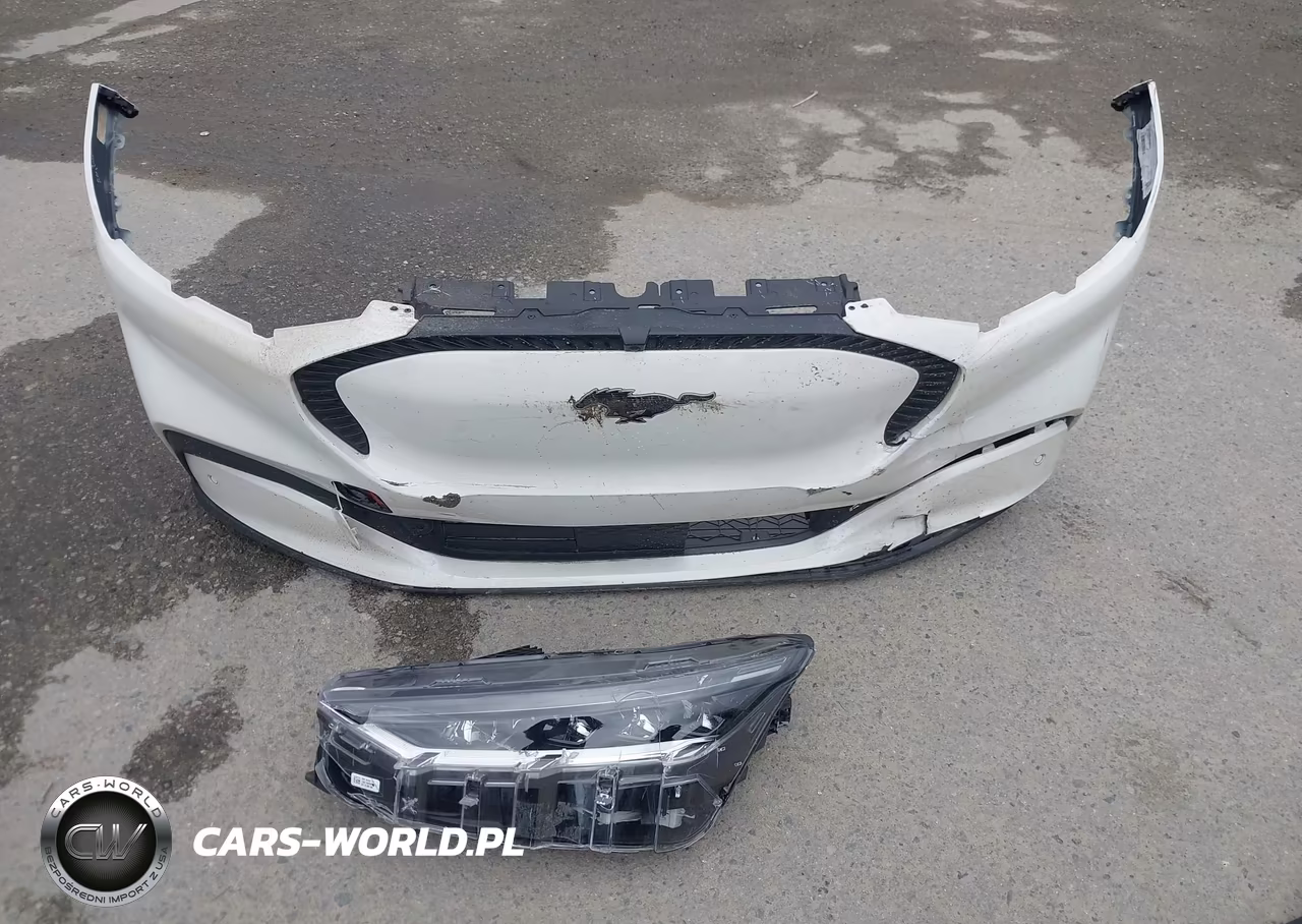 2023 Ford Mustang Mach-E Select VIN:3FMTK1R44PMB03024 - 12