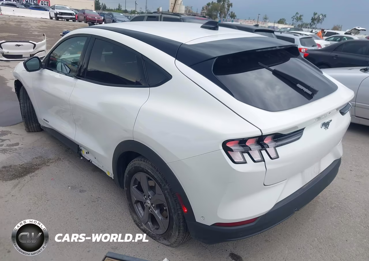2023 Ford Mustang Mach-E Select VIN:3FMTK1R44PMB03024 - 3