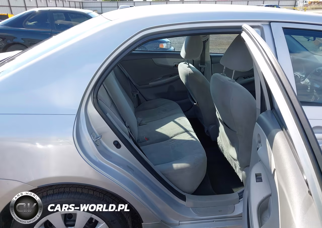 2010 Toyota Corolla Le VIN:1NXBU4EE0AZ262535 - 8
