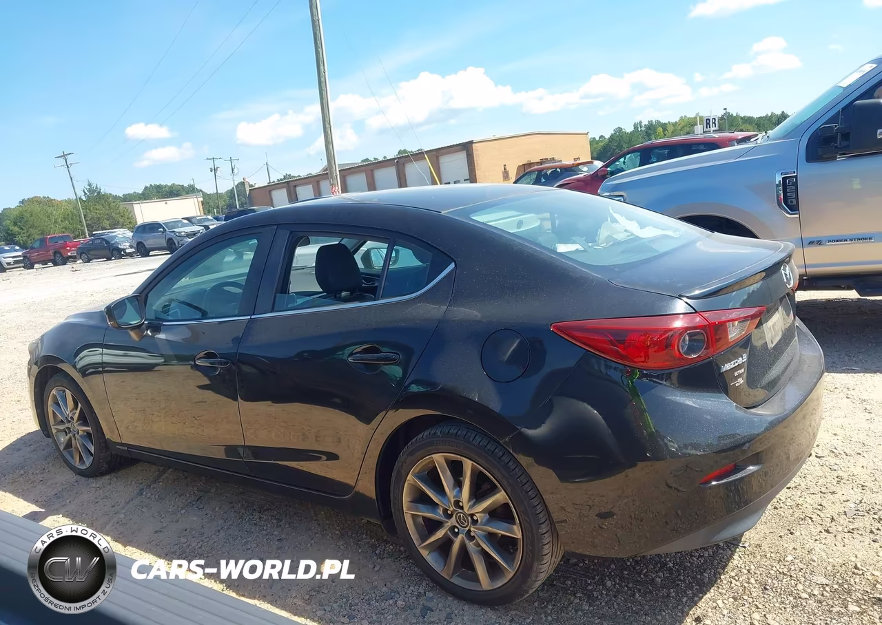 2018 Mazda Mazda3 Touring VIN:3MZBN1V34JM208932 - 14