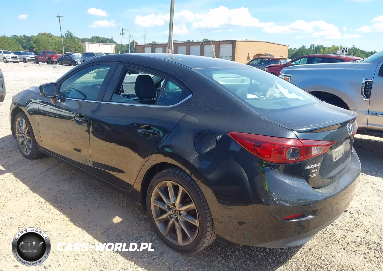 2018 Mazda Mazda3 Touring VIN:3MZBN1V34JM208932 - 3