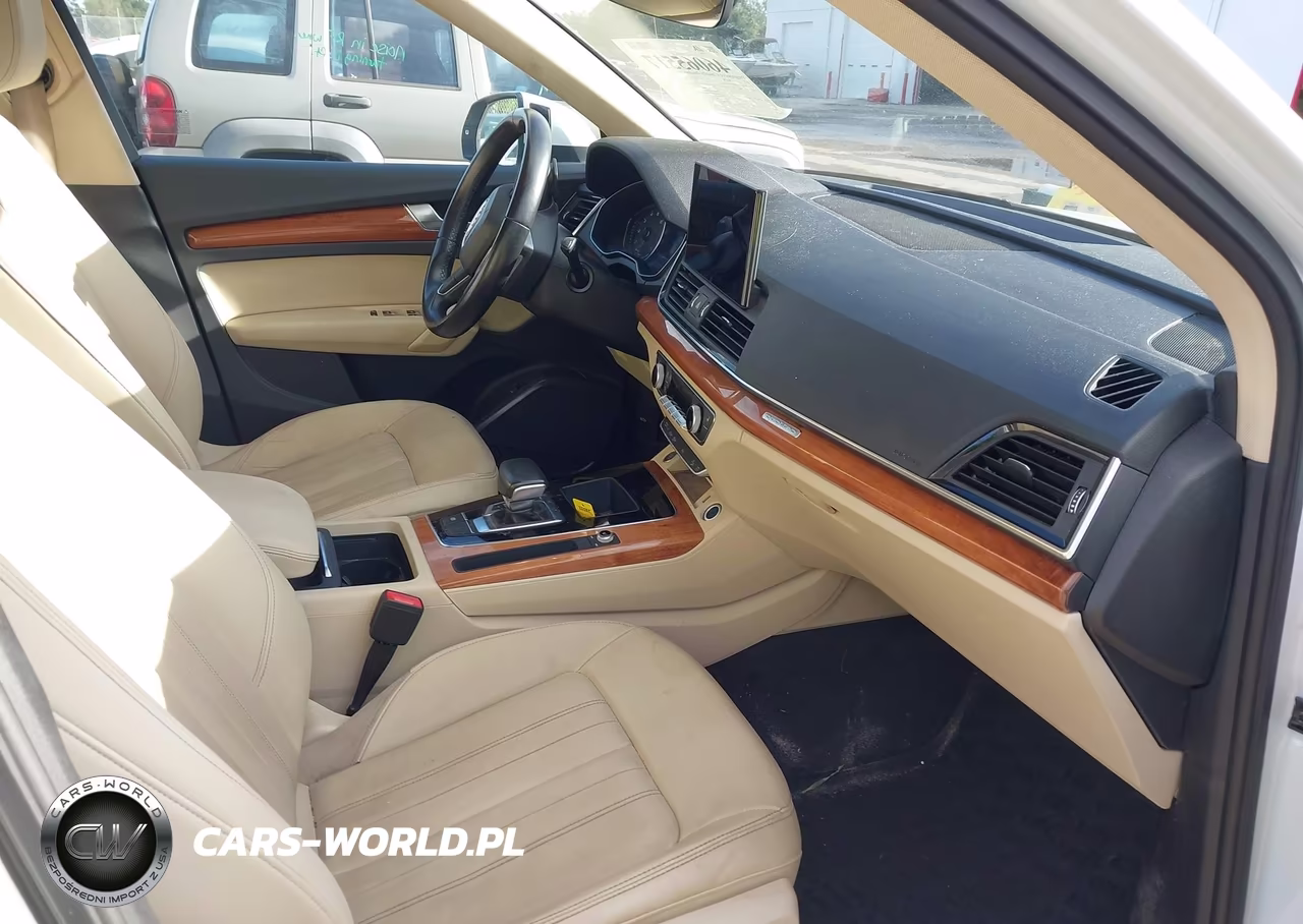 2022 Audi Q5 Premium 45 Tfsi S Line Quattro S Tronic VIN:WA1GAAFYXN2006439 - 5