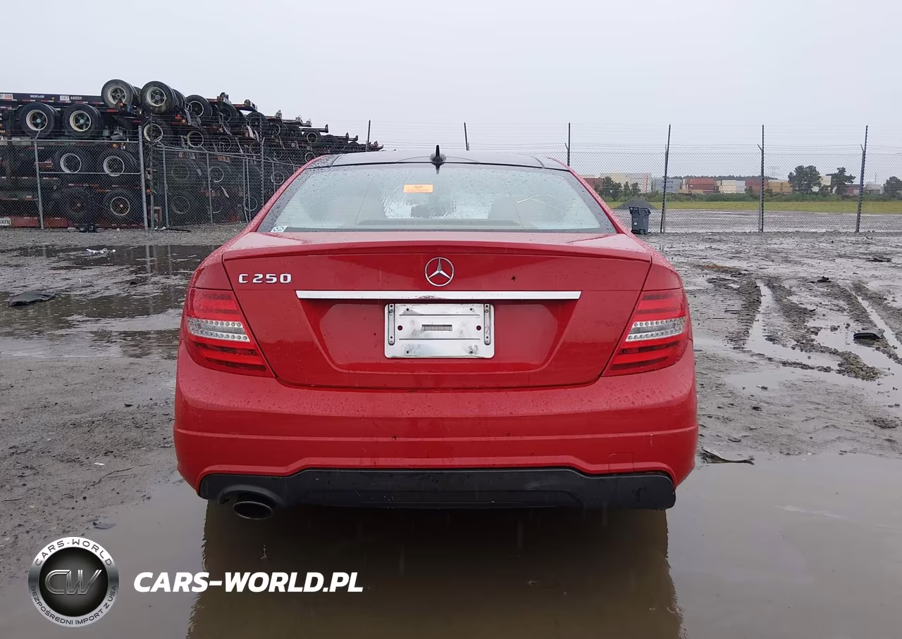 2012 Mercedes-Benz C 250 VIN:WDDGJ4HB9CF872807 - 16