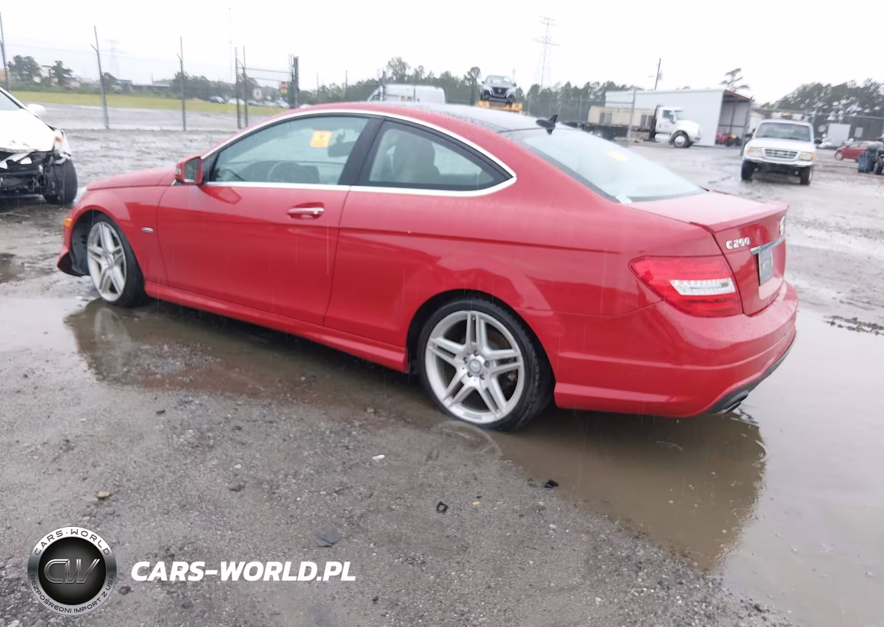 2012 Mercedes-Benz C 250 VIN:WDDGJ4HB9CF872807 - 3