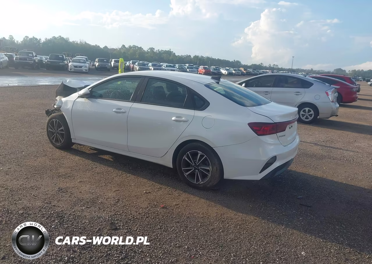 2023 Kia Forte Lx VIN:3KPF24AD7PE615000 - 3