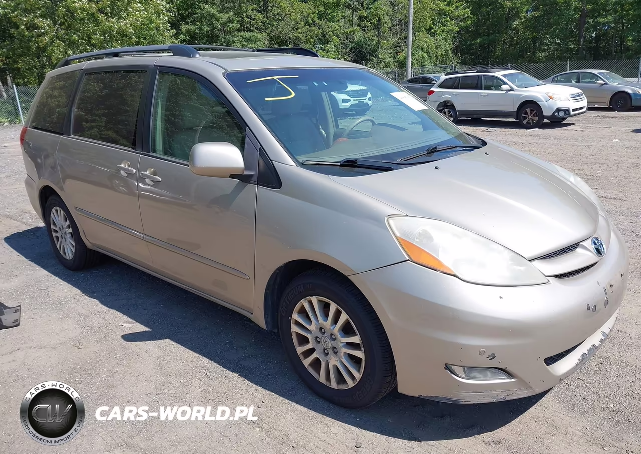 2010 Toyota Sienna Xle – zdjęcie 1 z 16