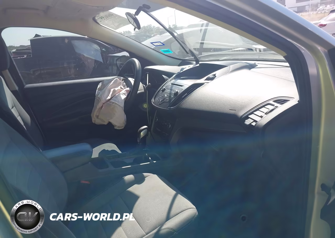 2017 Ford Escape S VIN:1FMCU0F7XHUE94535 - 5
