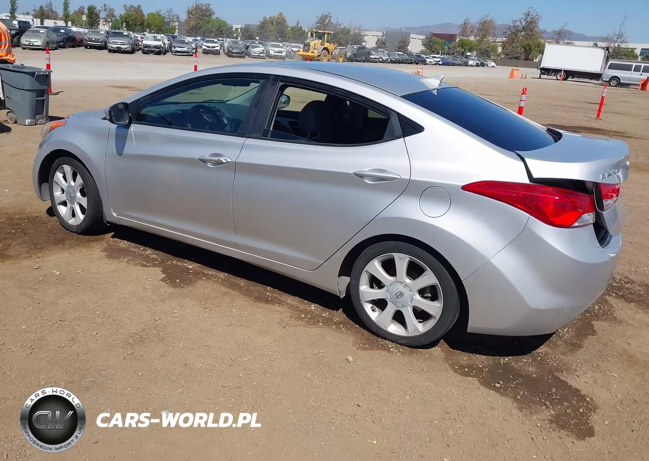 2013 Hyundai Elantra Limited VIN:KMHDH4AE2DU859824 - 3