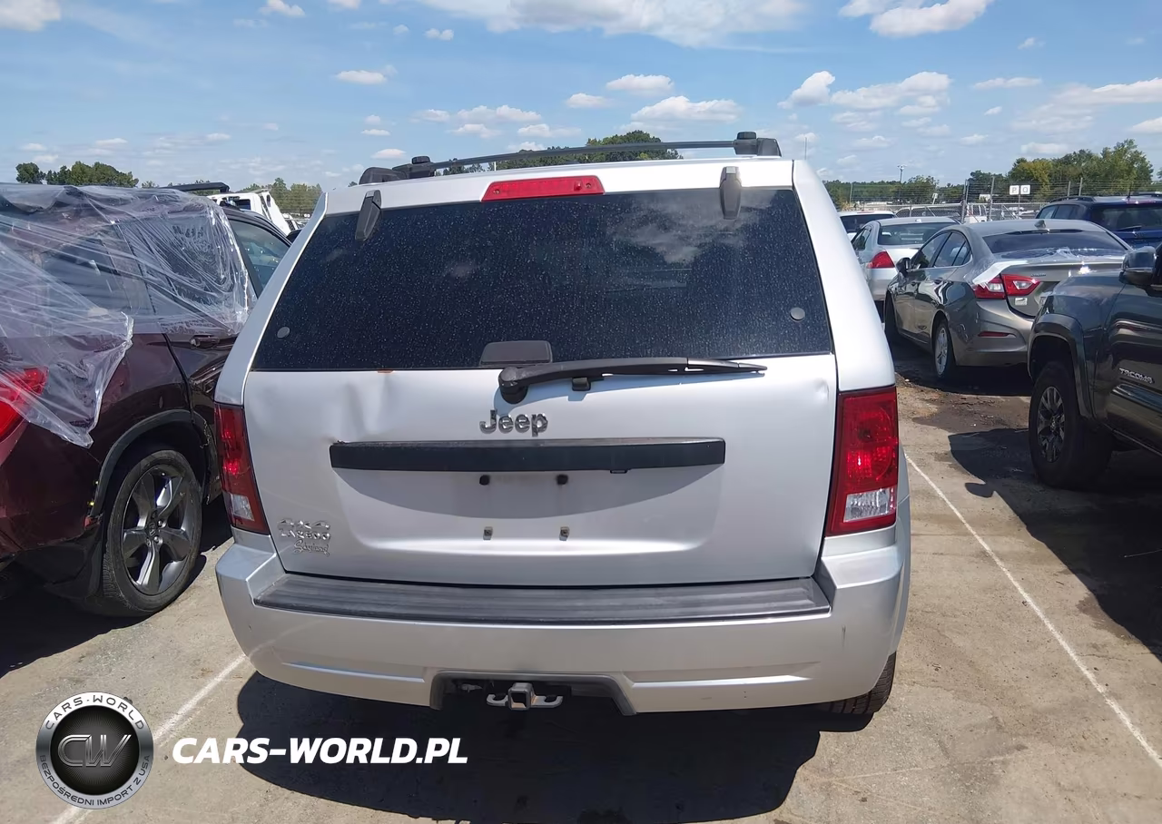 2009 Jeep Grand Cherokee Laredo VIN:1J8GR48K49C525679 - 17