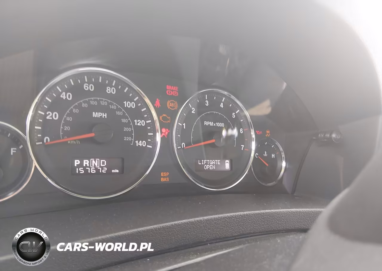 2009 Jeep Grand Cherokee Laredo VIN:1J8GR48K49C525679 - 7