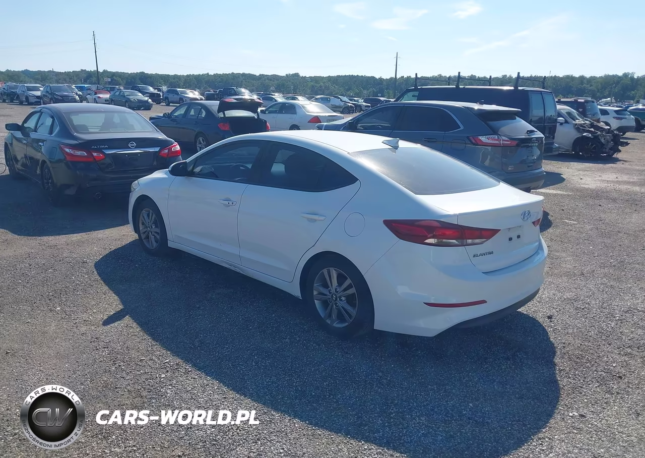 2017 Hyundai Elantra Se VIN:5NPD84LF5HH057844 - 3