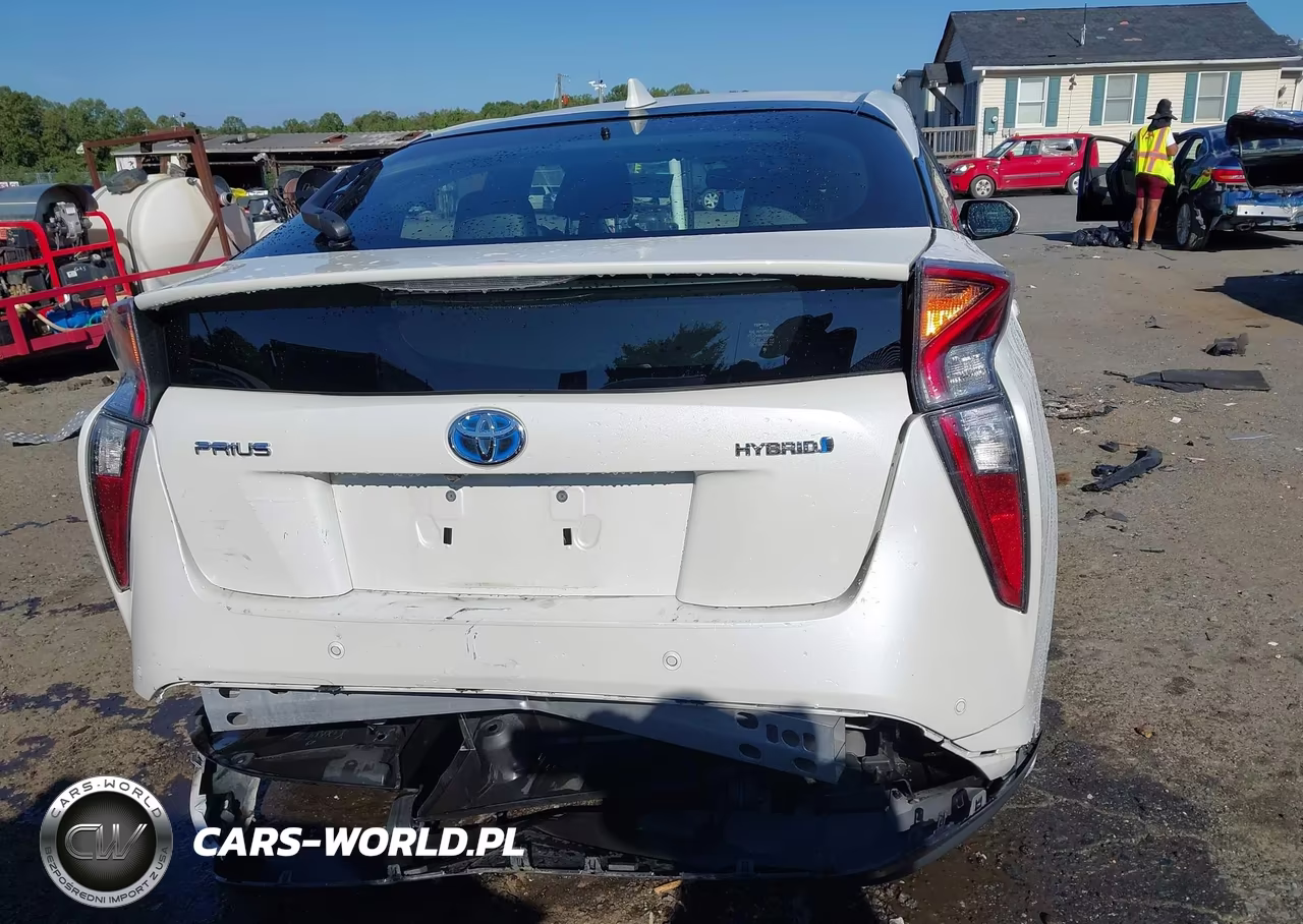 2017 Toyota Prius Four Touring VIN:JTDKARFUXH3047437 - 16