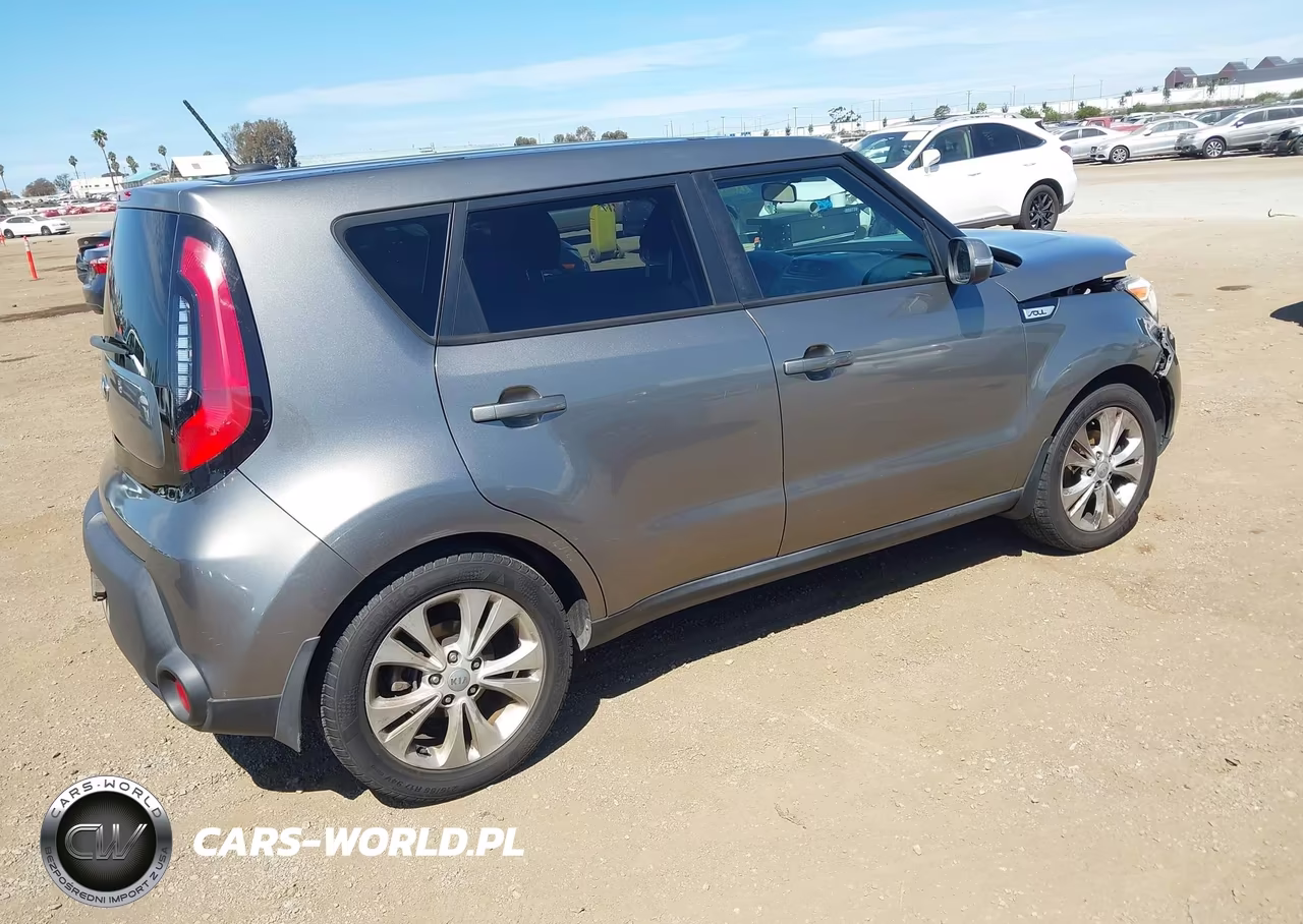 2014 Kia Soul + VIN:KNDJP3A5XE7053072 - 4