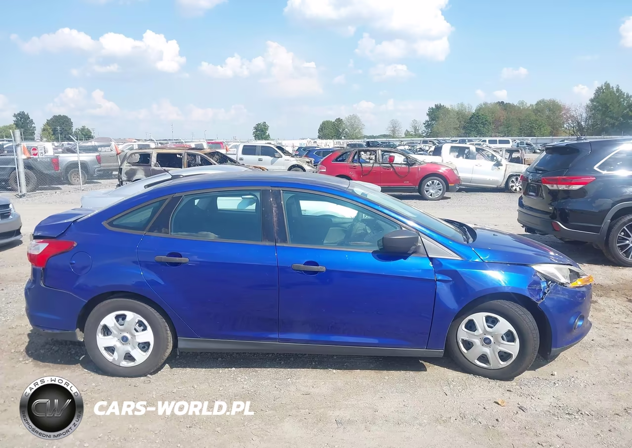 2012 Ford Focus S VIN:1FAHP3E2XCL342008 - 13