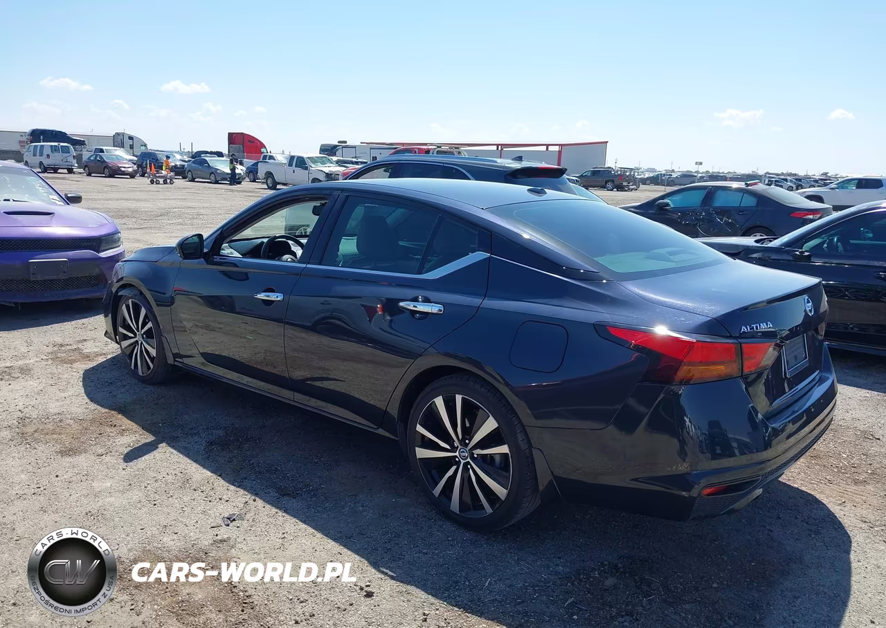 2019 Nissan Altima 2.5 Platinum VIN:1N4BL4FV9KC101815 - 3