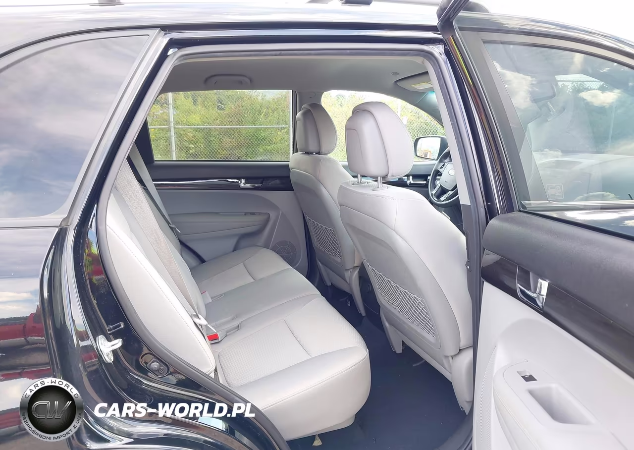 2012 Kia Sorento Lx VIN:5XYKT3A6XCG215999 - 8