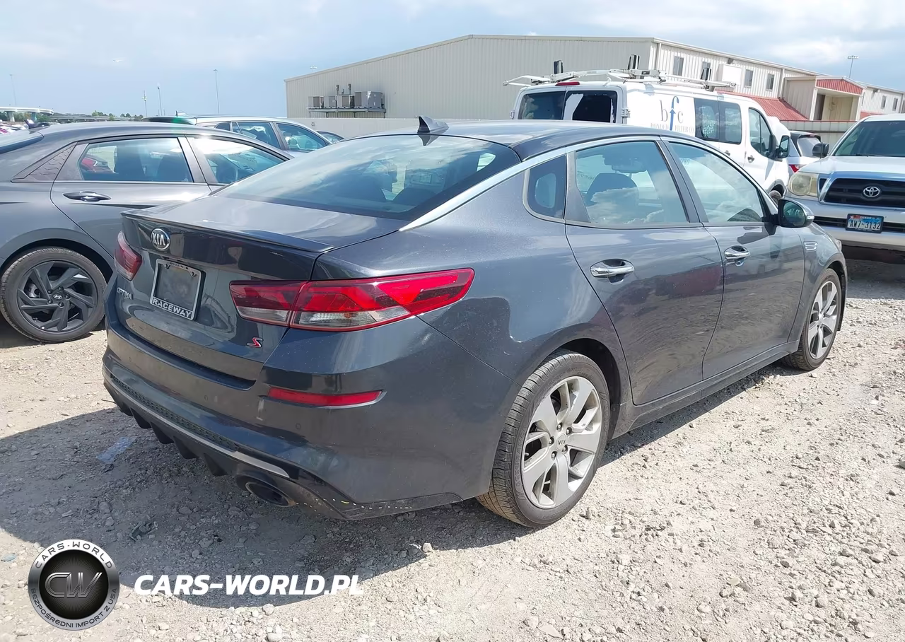2019 Kia Optima S VIN:5XXGT4L32KG327813 - 4