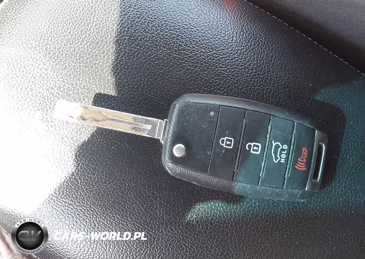 2018 Kia Soul + VIN:KNDJP3A58J7580084 - 11