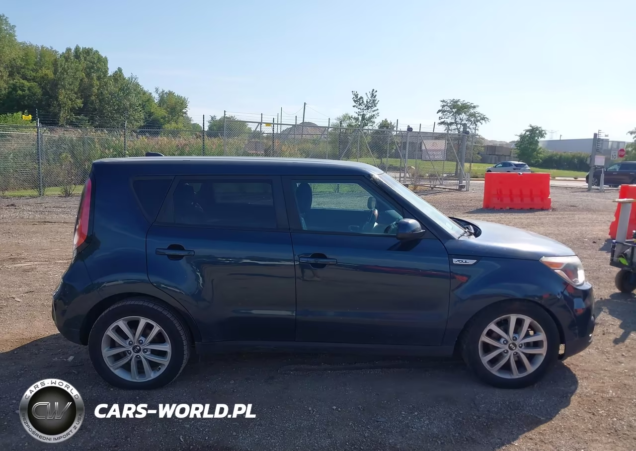 2018 Kia Soul + VIN:KNDJP3A58J7580084 - 13