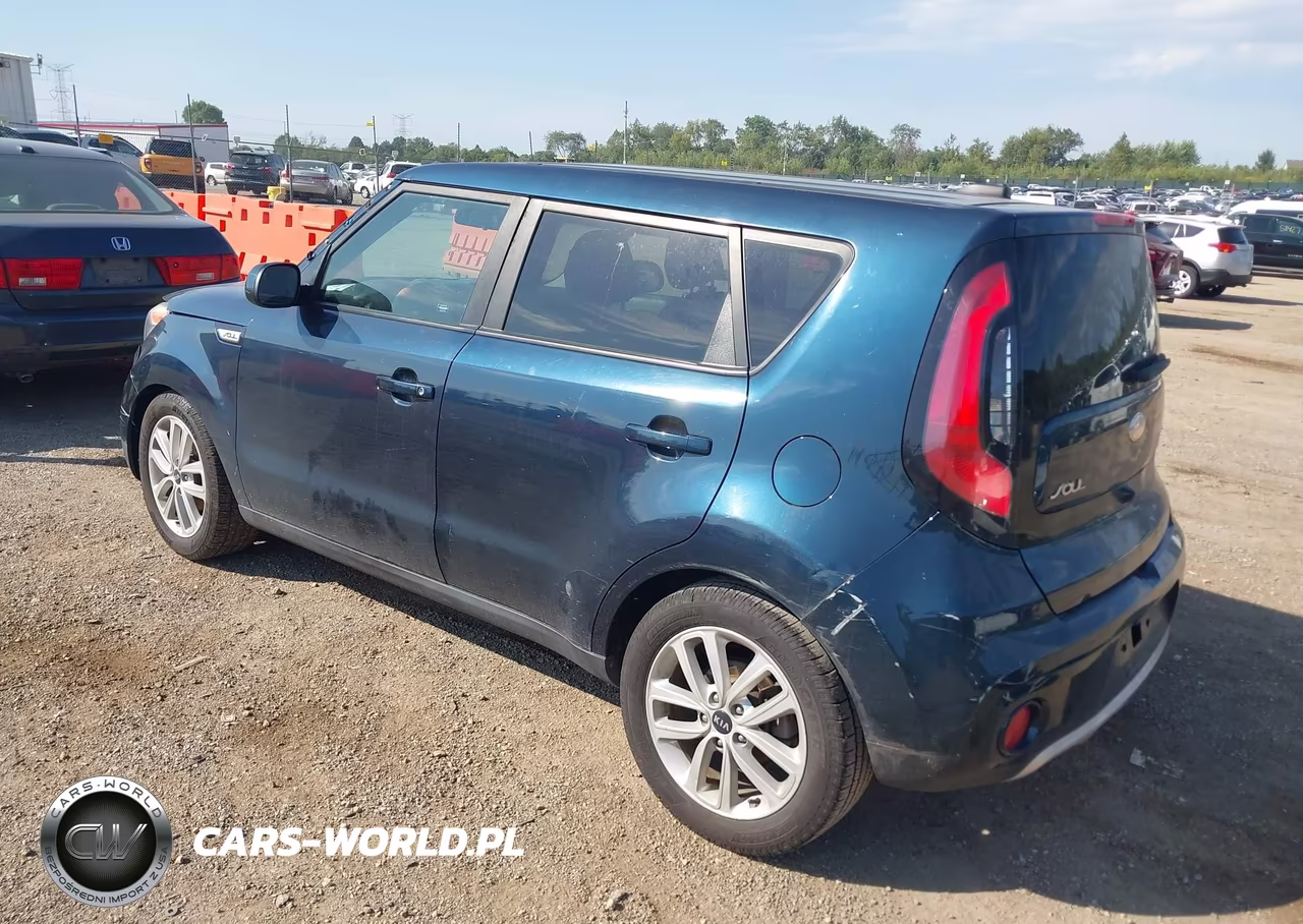 2018 Kia Soul + VIN:KNDJP3A58J7580084 - 3