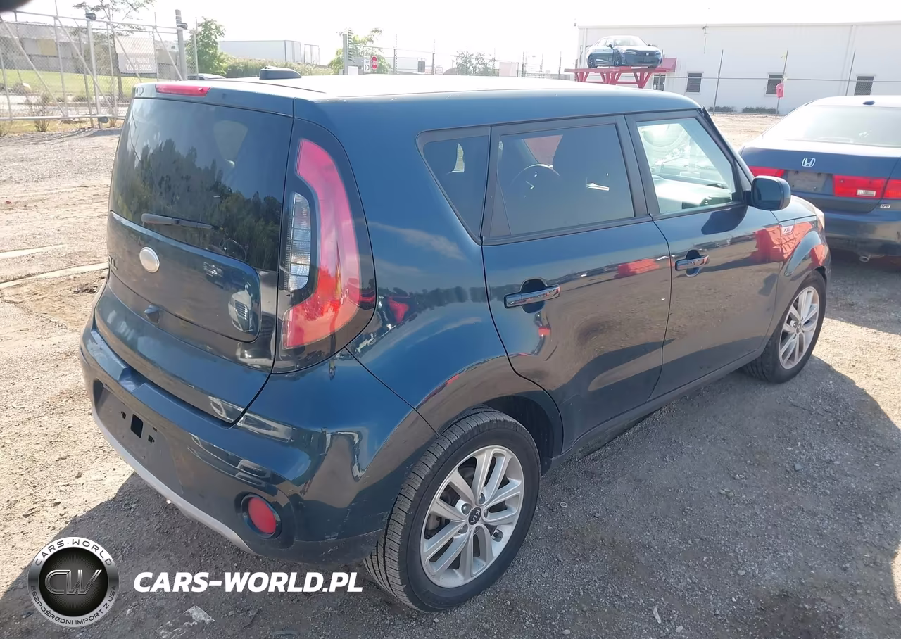 2018 Kia Soul + VIN:KNDJP3A58J7580084 - 4